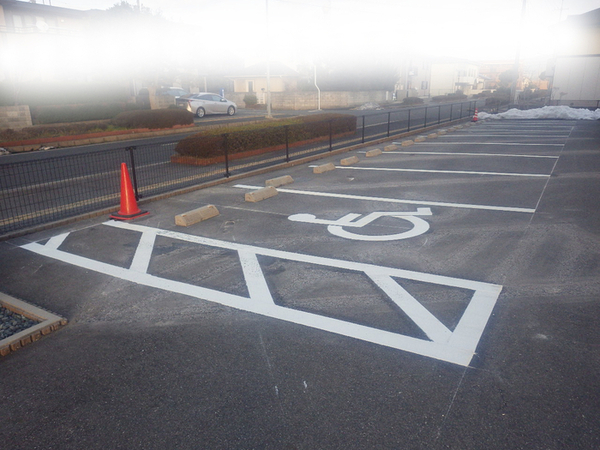 駐車場ライン工事