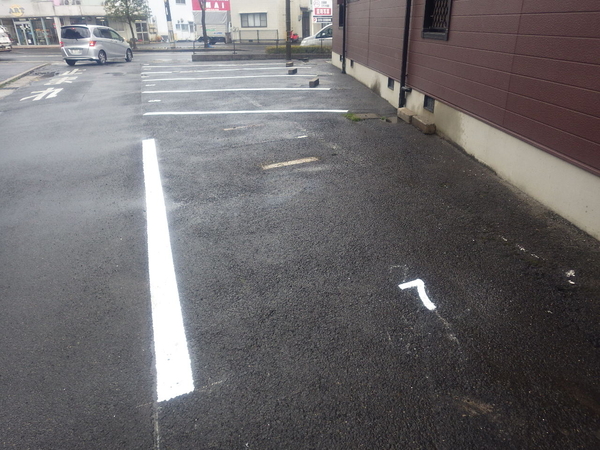 駐車場ライン工事