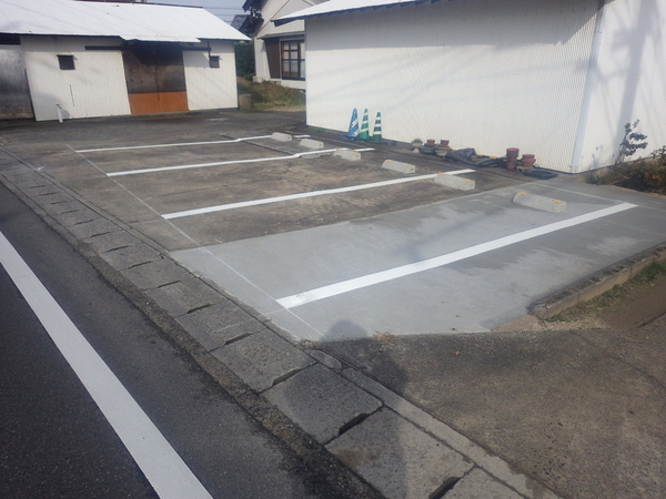 駐車場ライン工事