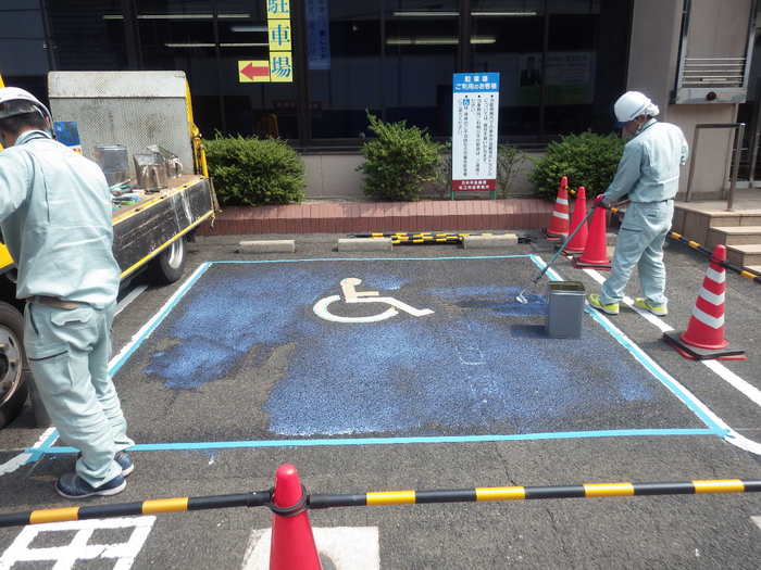 駐車場カラー塗装工事